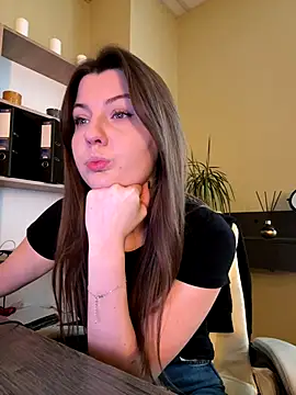 DollyRoma online show from November 12, 8:48 am