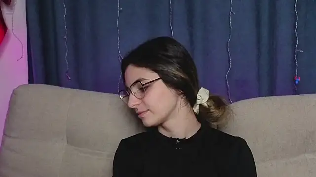 CasandraMickell online show from November 16, 7:30 pm