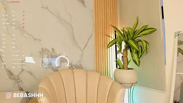 Snapshot of Fyre_divine chatting on November 22, 12:37 pm Fyre divine online show from November 22, 12:37 pm