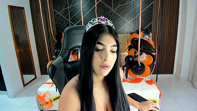 Milu 17 online show from October 31, 11:11 am