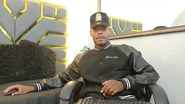 Neytanmalcon online show from November 4, 9:03 pm