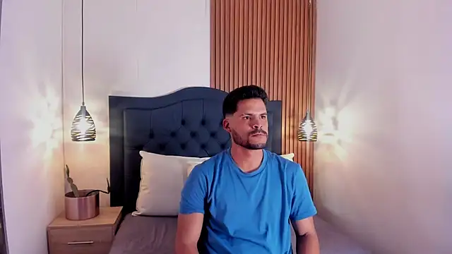 Hamilton 0 online show from October 25, 7:52 pm