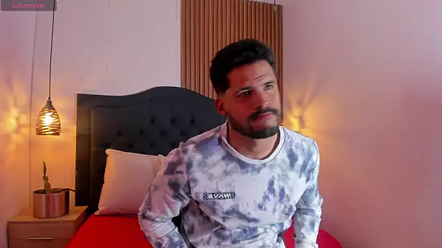 Hamilton 0 online show from October 29, 8:54 pm