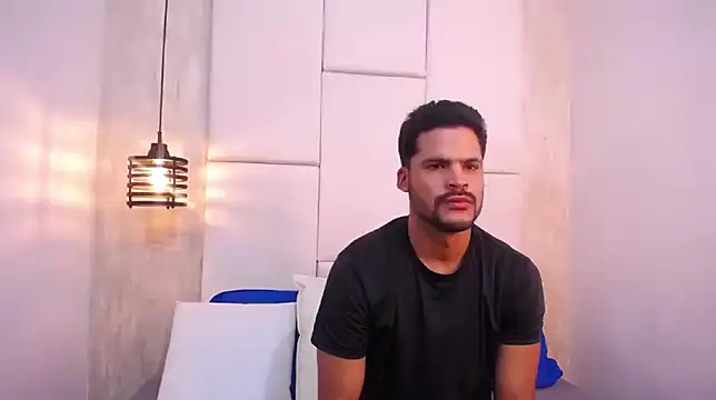 Hamilton 0 online show from November 10, 7:46 pm