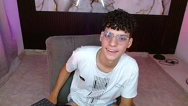 dan sweetboy online show from November 20, 12:33 am