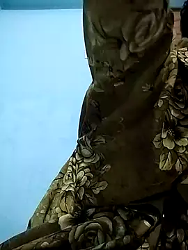 Snapshot of Tushi-10 chatting on November 29, 4:04 am Tushi-10 online show from November 29, 4:04 am