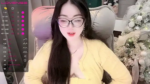 Snapshot of Monica-666888- chatting on November 7, 6:46 am Monica-666888- online show from November 7, 6:46 am