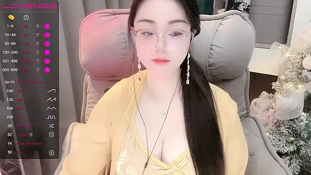 Snapshot of Monica-666888- chatting on November 26, 5:19 am Monica-666888- online show from November 26, 5:19 am