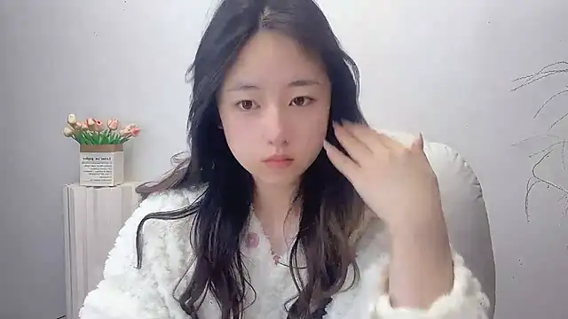 Love-hanzaizai718 online show from November 3, 7:59 pm