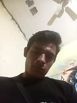 Snapshot of HSexy_Men00 chatting on November 21, 8:13 am HSexy Men00 online show from November 21, 8:13 am