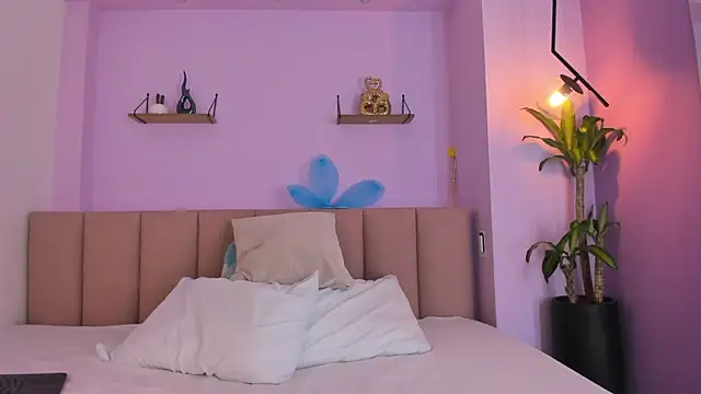 sienna mg online show from November 25, 7:25 pm