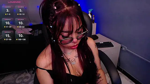 LittleNathy  online show from November 1, 11:45 am