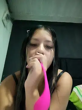 Snapshot of Emily_Sore chatting on November 7, 4:12 am Emily Sore online show from November 7, 4:12 am