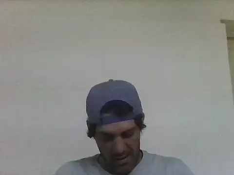 Snapshot of Capriflow chatting on December 17, 5:41 pm Capriflow online show from December 17, 5:41 pm