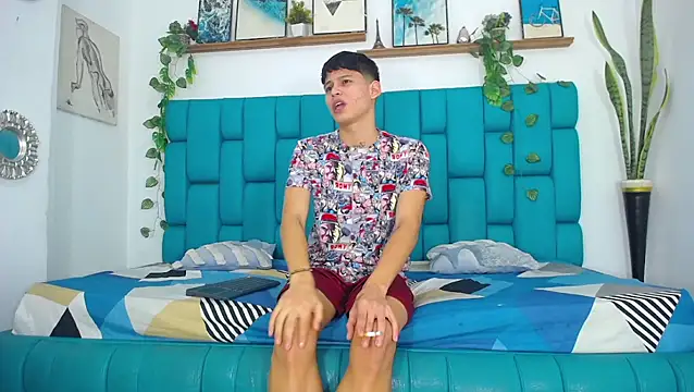 Hot Boys Latinos X online show from November 16, 5:07 pm