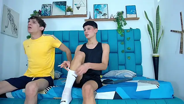 Hot Boys Latinos X online show from November 22, 10:09 pm