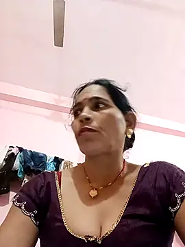 Indiangueen online show from October 27, 5:28 pm