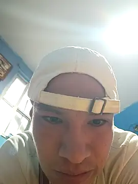 Snapshot of Ojitosbrrr chatting on November 2, 4:20 pm Ojitosbrrr online show from November 2, 4:20 pm