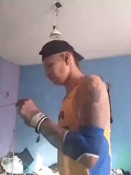 Snapshot of Ojitosbrrr chatting on November 28, 10:12 pm Ojitosbrrr online show from November 28, 10:12 pm