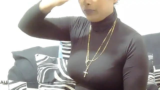 Snapshot of DOVE85 chatting on November 29, 4:21 pm DOVE85 online show from November 29, 4:21 pm