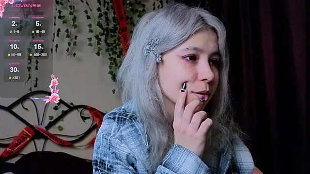 Alika Kiss online show from October 31, 4:46 am