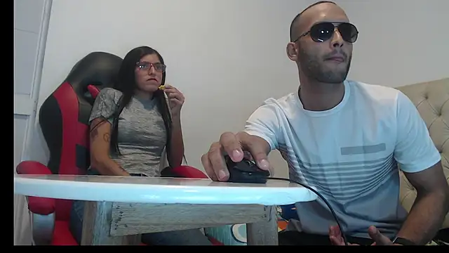 Giselle Max online show from October 28, 1:36 pm