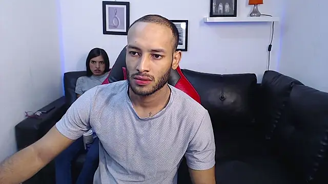 Giselle Max online show from November 8, 1:33 pm