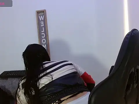 Aria cloud69 online show from November 4, 12:48 pm