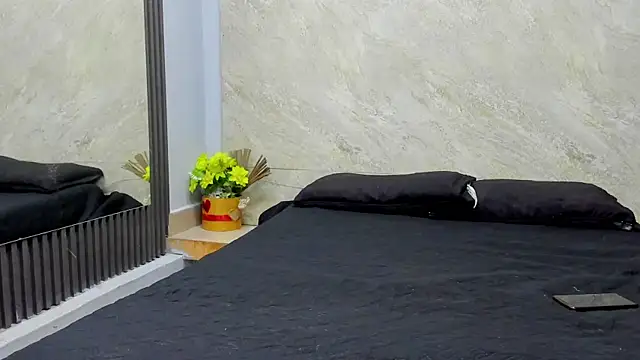 Sarahh-19 online show from November 14, 11:53 am