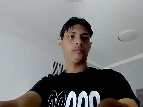 wiltom  online show from November 14, 3:05 am