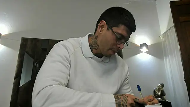 MATEO DILUCA online show from November 26, 10:05 am