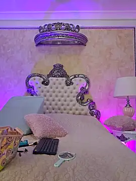 LizyTayloor online show from November 16, 1:06 pm