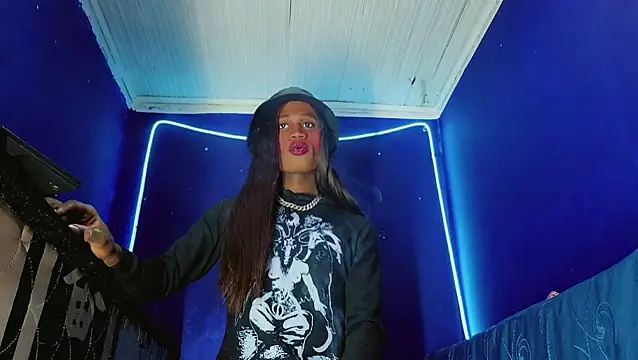 Kloe cardashan online show from November 3, 2:35 am