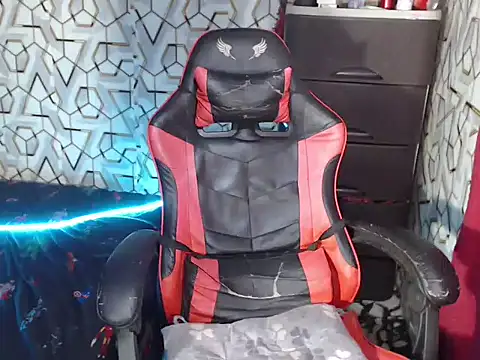 slimraz02 online show from November 13, 1:37 am