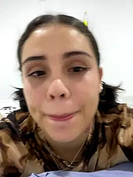 Snapshot of Nube_Azul1 chatting on November 30, 3:21 am Nube Azul1 online show from November 30, 3:21 am