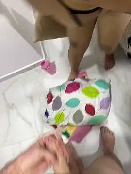 Snapshot of Nube_Azul1 chatting on December 5, 3:59 am Nube Azul1 online show from December 5, 3:59 am