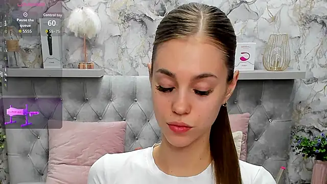 CandysSweet online show from November 18, 1:11 am