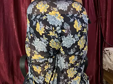 Snapshot of Ritika_janu chatting on November 29, 5:38 pm Ritika janu online show from November 29, 5:38 pm