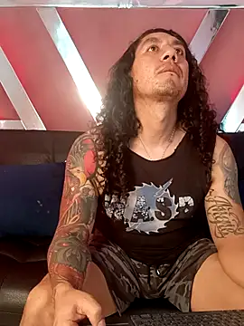 Snapshot of ErosyVenus69 chatting on November 11, 5:57 pm ErosyVenus69 online show from November 11, 5:57 pm