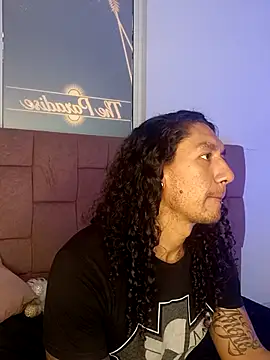 Snapshot of ErosyVenus69 chatting on November 12, 5:35 pm ErosyVenus69 online show from November 12, 5:35 pm