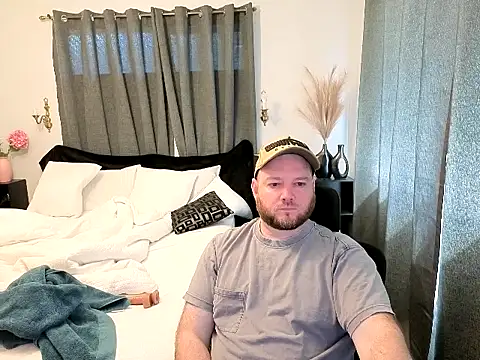 john clarisa online show from October 31, 10:44 pm