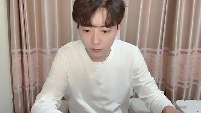 xiaoxiao1025 online show from November 2, 12:29 pm