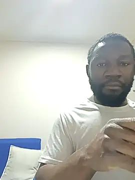 Snapshot of shoodly99 chatting on October 28, 2:15 am shoodly99 online show from October 28, 2:15 am