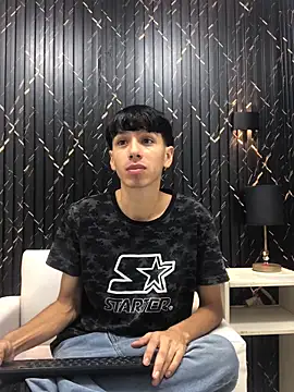 LaPantera Rosa online show from November 17, 3:34 am