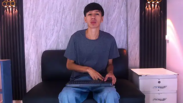 LaPantera Rosa online show from November 28, 3:20 am