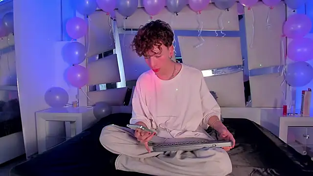 Genesis ask online show from October 27, 3:21 am