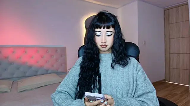 Raven  riot online show from November 7, 12:38 pm