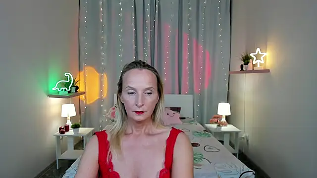 Snapshot of ScarlettPalmer chatting on October 27, 11:25 am ScarlettPalmer online show from October 27, 11:25 am