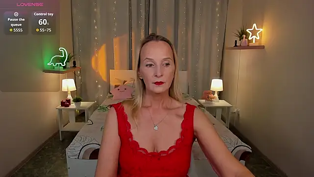 Snapshot of ScarlettPalmer chatting on October 31, 10:16 am ScarlettPalmer online show from October 31, 10:16 am