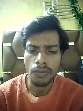 Snapshot of Luckysucks chatting on November 13, 10:58 am Luckysucks online show from November 13, 10:58 am